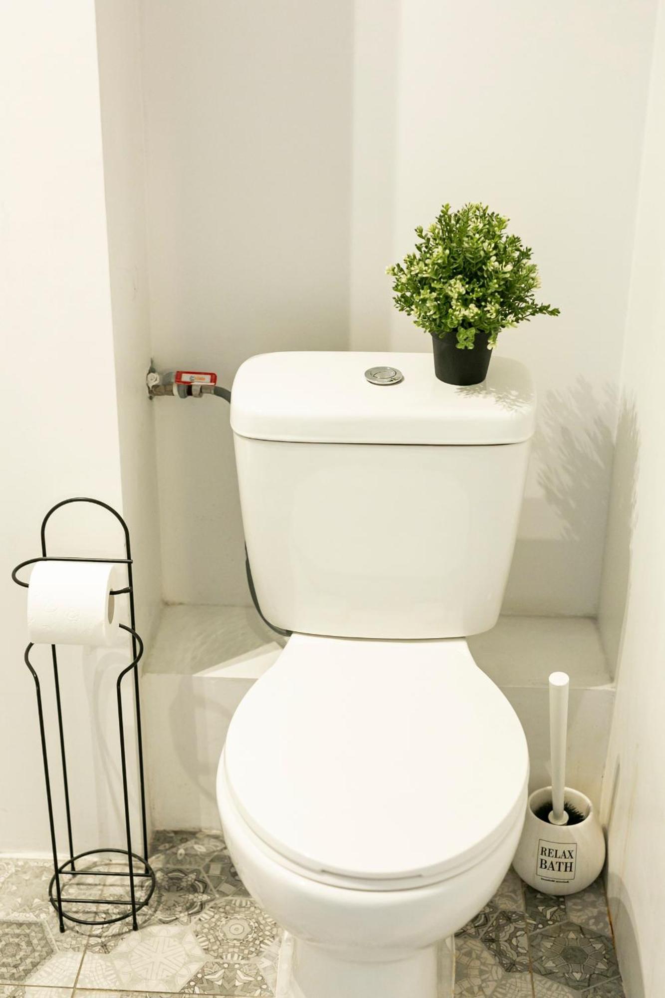 Nowogrodzka 78 - Apartament Dla 4 Osob - 200M Od Szpitala Klinicznego Na Lindleya - 1Km Do Dworca Centralnego - Wifi - Smart Tv 45 Cali Varsóvia Exterior foto