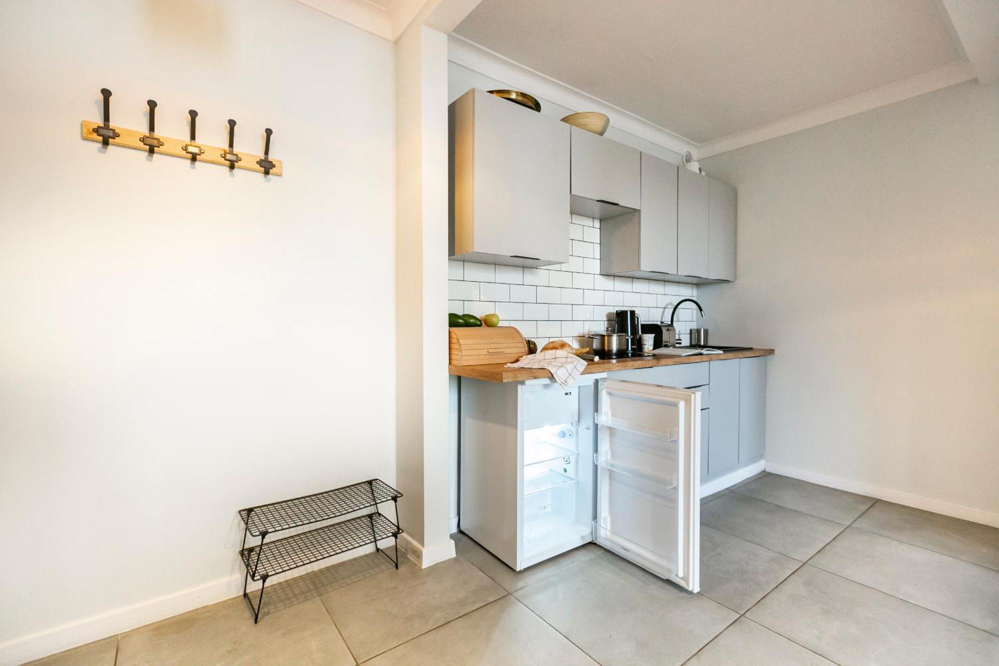 Nowogrodzka 78 - Apartament Dla 4 Osob - 200M Od Szpitala Klinicznego Na Lindleya - 1Km Do Dworca Centralnego - Wifi - Smart Tv 45 Cali Varsóvia Exterior foto